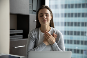 esvivir_practica_autocontrol_emocional_13624_07130841