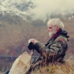 El hombre que eligió el silencio: cuatro décadas de vida en soledad en los bosques de Escocia